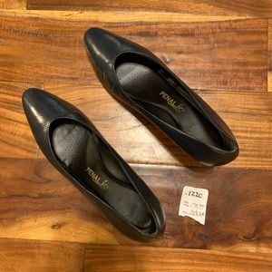 Penaljo Carla Navy Heels - Size 10.5